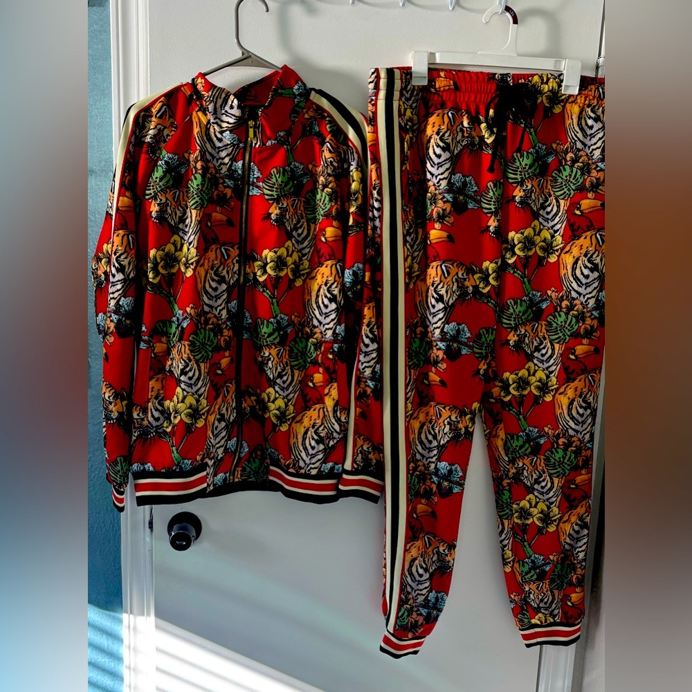 G Style Floral Track Suit Size XL